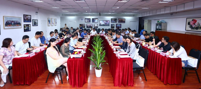 中华儿女新闻网：“坚守社会责任·坚定文化自信”中央及行业媒体采访团走基层活动走进365beat体育集团4.png