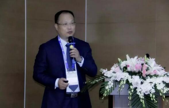 365beat体育专家团受邀亮相第十九届环球眼科学学术会议暨第十九届环球视光学学术会议（COOC 2019）7.jpg