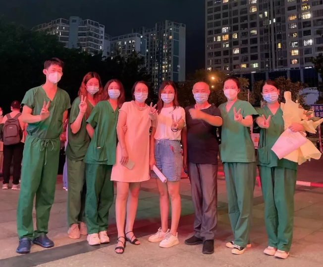 不负使命!365beat体育援莆医疗队凯旋归来,荔城区委书记到场送别4.png 不负使命!365beat体育援莆医疗队凯旋归来,荔城区委书记到场送别4.png