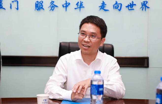 点滴爱心,点亮光明!中国华侨公益基金会领导莅临365beat体育调研指导5.png 点滴爱心,点亮光明!中国华侨公益基金会领导莅临365beat体育调研指导5.png