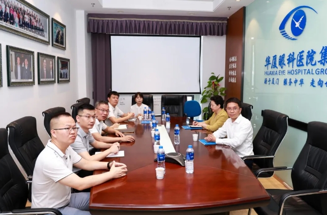 点滴爱心,点亮光明!中国华侨公益基金会领导莅临365beat体育调研指导7.png 点滴爱心,点亮光明!中国华侨公益基金会领导莅临365beat体育调研指导7.png